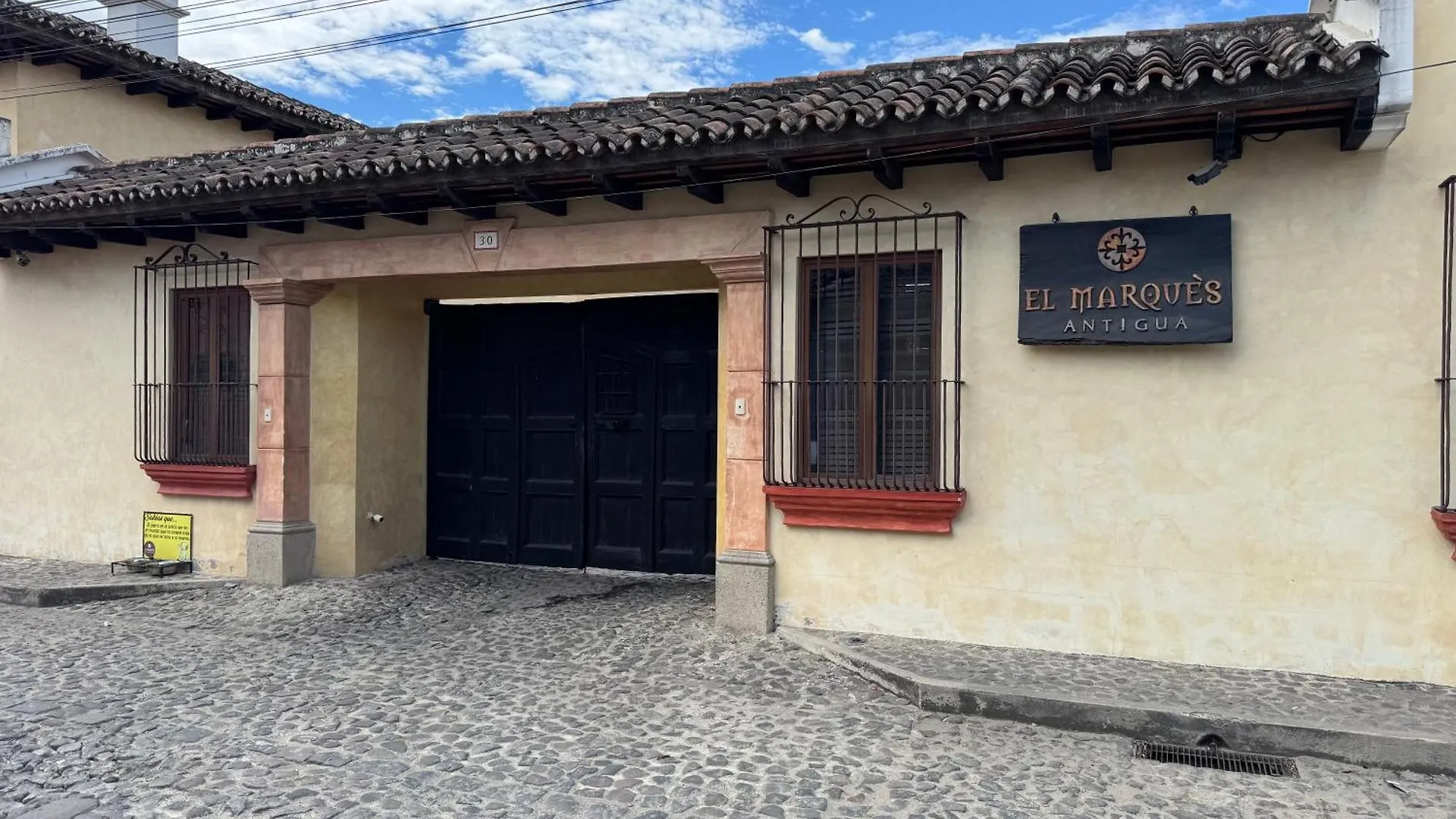 Apartman Suite Don Pedro: Hermoso Loft Con Parqueo Gratis! Antigua